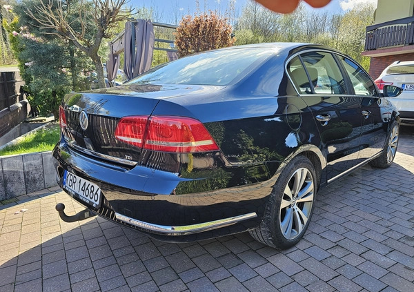 Volkswagen Passat cena 35999 przebieg: 179000, rok produkcji 2013 z Brzesko małe 106